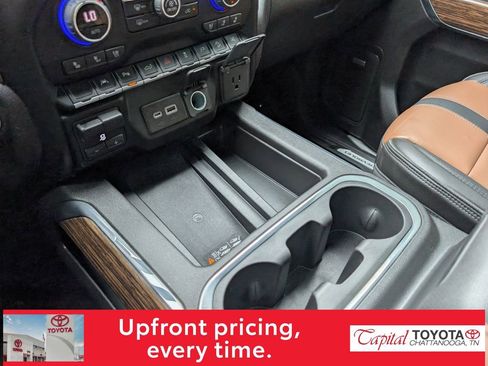 Used 2022 Chevrolet Silverado 1500 High Country w/ Technology Package AWD/4WD image 23