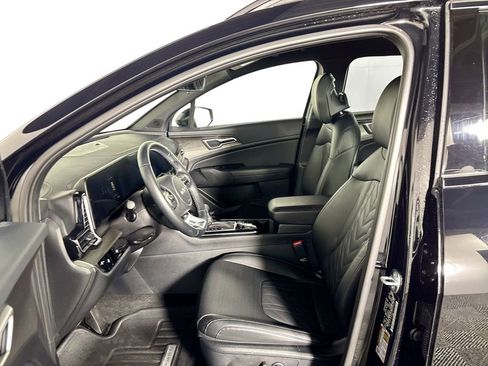 Certified 2025 Kia Sportage X-Line AWD/4WD image 12