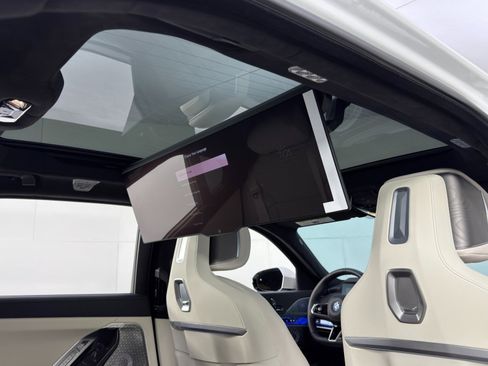 Used 2023 BMW i7 xDrive60 w/ Executive Package 2 image 48