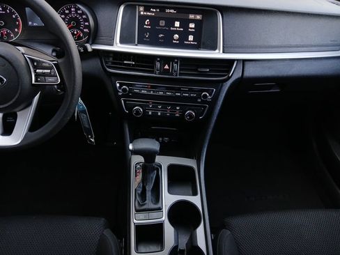 Used 2019 Kia Optima LX FWD image 3