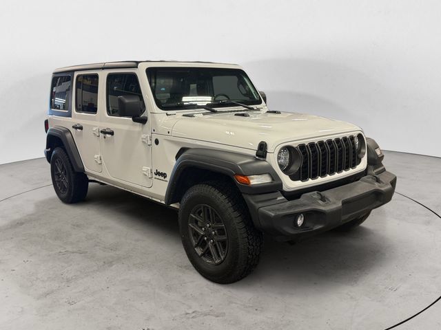 Used 2024 Jeep Wrangler Unlimited Sport AWD/4WD image 2