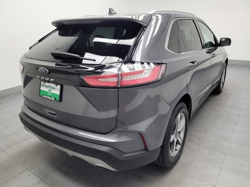 Used 2021 Ford Edge SEL FWD image 9
