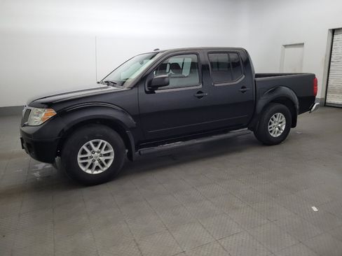 Used 2018 Nissan Frontier SV w/ Value Truck Package image 2