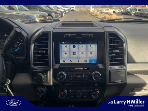 Used 2017 Ford F150 XLT w/ Equipment Group 302A Luxury image 12