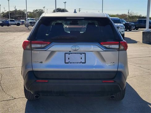 Used 2024 Toyota RAV4 LE image 10