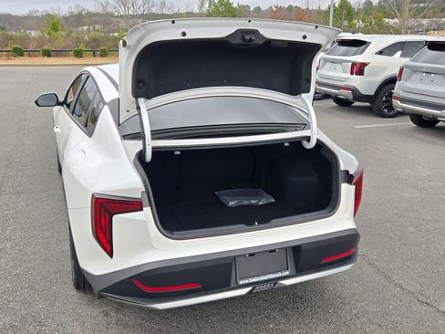 Certified 2025 Kia K4 EX image 18