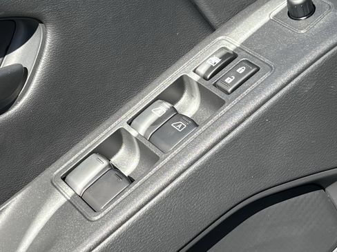 New 2026 Nissan Frontier SV w/ Tow Package image 18