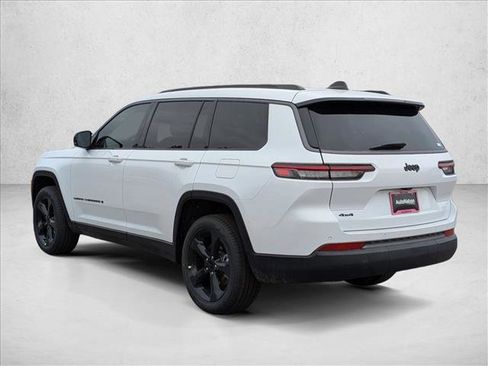 New 2026 Jeep Grand Cherokee L Limited w/ Limited Altitude Package AWD/4WD image 8