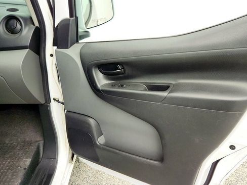 Used 2021 Nissan NV200 SV w/ Sliding Door Glass Package image 27