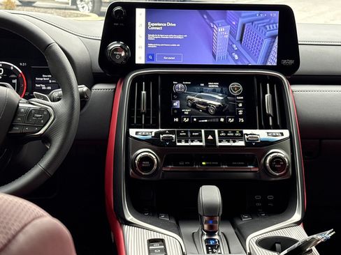 New 2025 Lexus LX 700h F Sport w/ Accessory Package (Z1) image 25