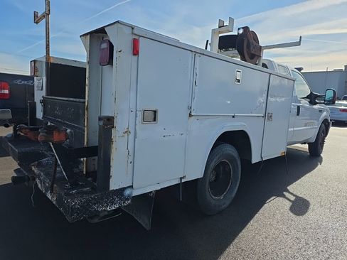 Used 2004 Ford F350 XL image 5