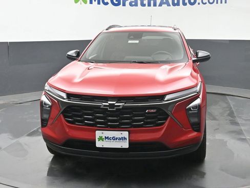 New 2026 Chevrolet Trax RS w/ Sunroof Package image 5