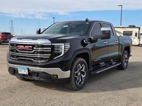 Used 2023 GMC Sierra 1500 SLT w/ SLT Premium Package image 8