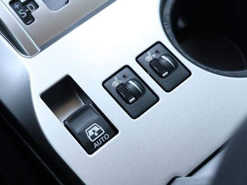 Used 2023 Toyota 4Runner SR5 Premium AWD/4WD image 4