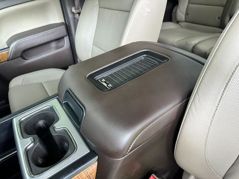 Used 2018 GMC Sierra 2500 SLT w/ Duramax Plus Package AWD/4WD image 42