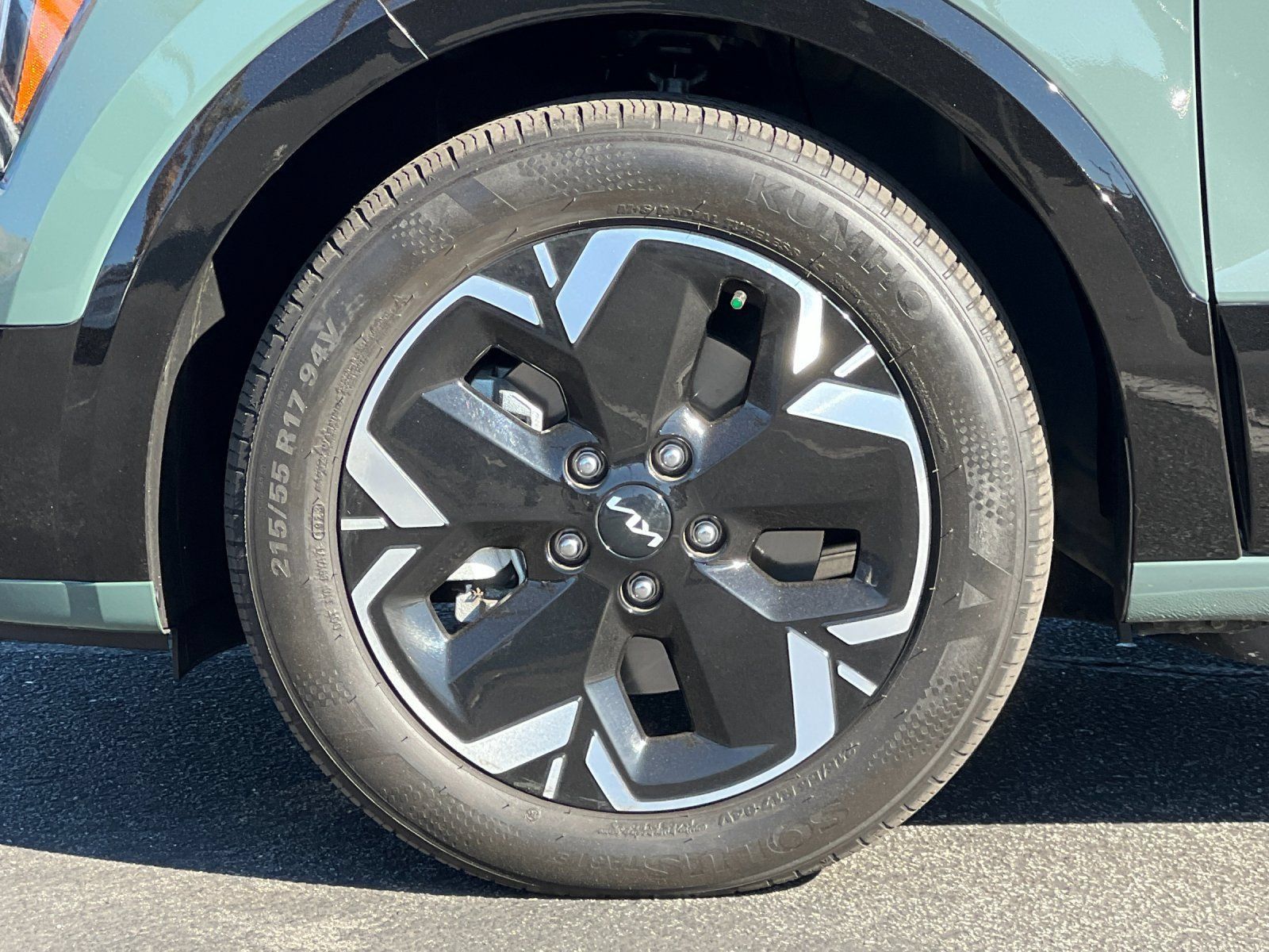 Certified 2023 Kia Niro Wind FWD image 25