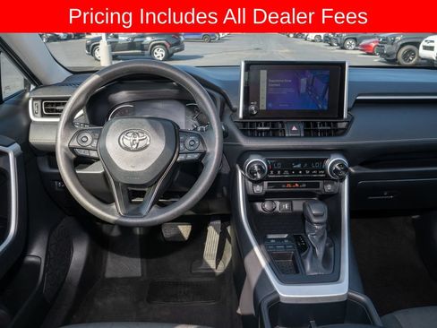 Used 2025 Toyota RAV4 XLE FWD image 6