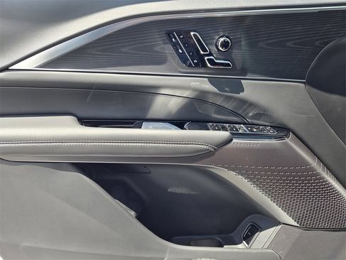 New 2025 Cadillac Lyriq Luxury image 24