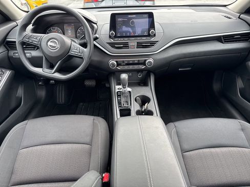 Certified 2025 Nissan Altima 2.5 S image 15