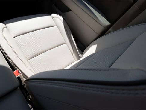 New 2026 GMC Yukon XL Denali w/ Denali Reserve Package image 27