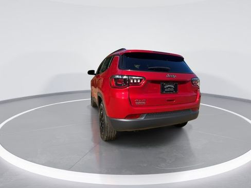 New 2026 Jeep Compass Latitude image 7