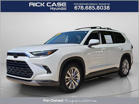 Used 2025 Toyota Grand Highlander AWD image 1