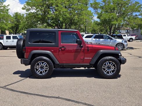 Used 2012 Jeep Wrangler Rubicon w/ PWR Convenience Group AWD/4WD image 2