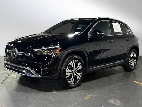 Certified 2025 Mercedes-Benz GLA 250 4MATIC image 3