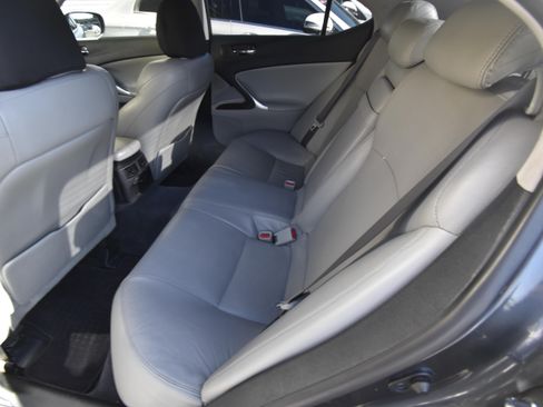 Used 2007 Lexus IS 250 RWD image 9