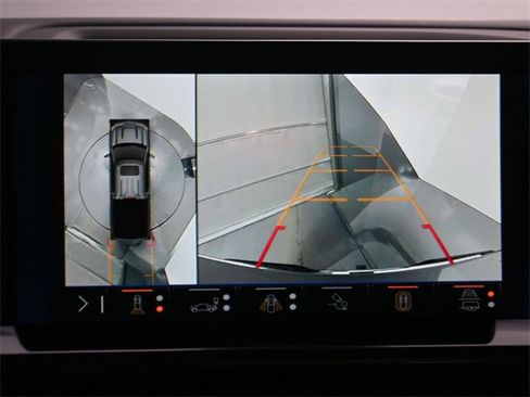 Used 2024 Chevrolet Silverado 1500 High Country image 18