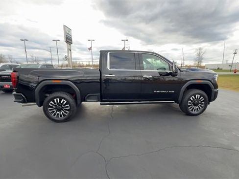 Used 2025 GMC Sierra 2500 Denali Ultimate w/ Snow Plow Prep/Camper Package image 9