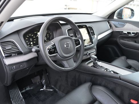 Used 2021 Volvo XC90 T6 Inscription w/ Protection Package Premier image 4