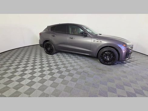 Used 2022 Maserati Levante Modena image 36