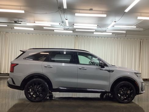 Used 2022 Kia Sorento SX image 5