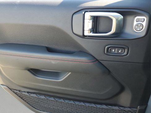 New 2026 Jeep Wrangler Rubicon w/ Technology Group image 8