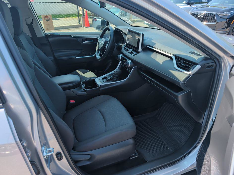 Used 2023 Toyota RAV4 XLE w/ Convenience Package AWD/4WD image 12