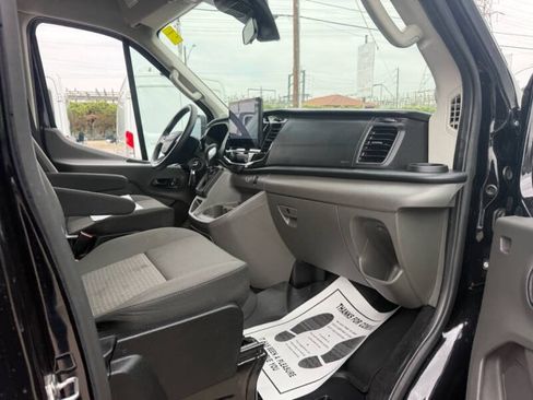 Used 2025 Ford Transit 350 XLT RWD image 7