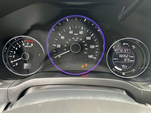 Used 2021 Honda HR-V Sport image 12