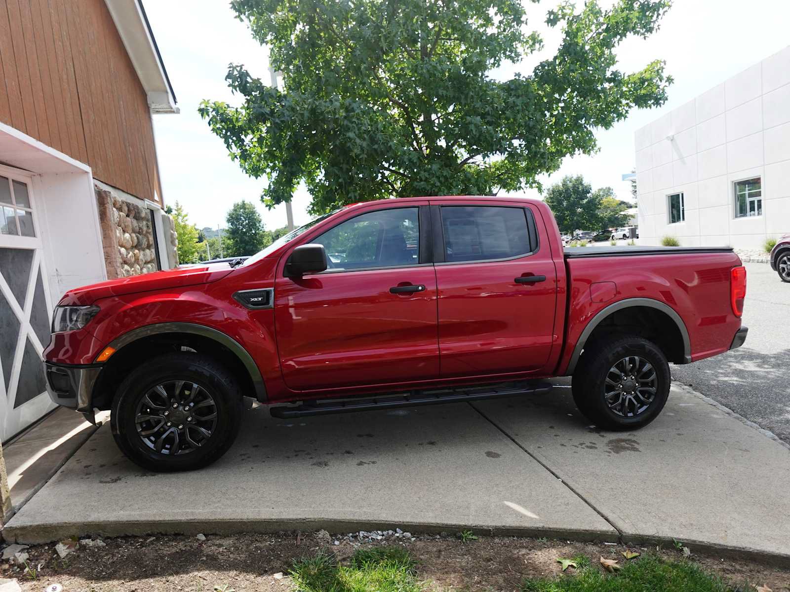 Used 2020 Ford Ranger XLT w/ Equipment Group 302A Luxury AWD/4WD image 4
