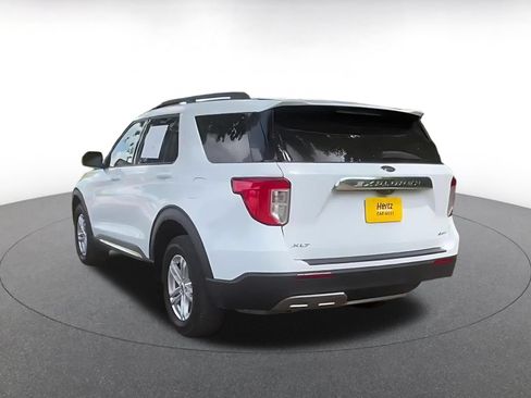 Used 2023 Ford Explorer XLT w/ Equipment Group 202A AWD/4WD image 11