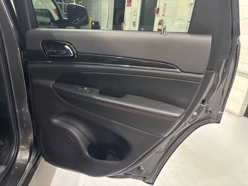 Used 2020 Jeep Grand Cherokee Trailhawk w/ Trailhawk Luxury Group image 34