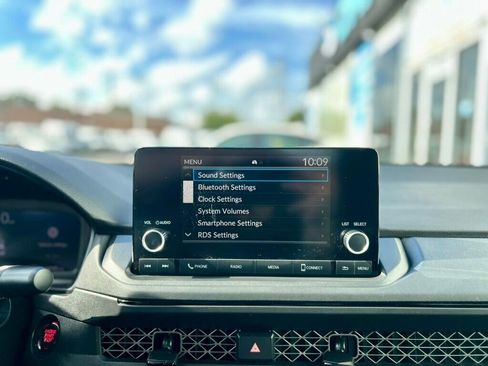 Used 2023 Honda Accord LX image 19