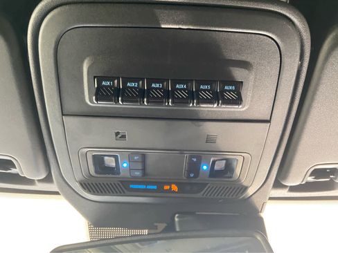 Used 2021 Ford Bronco Badlands image 39