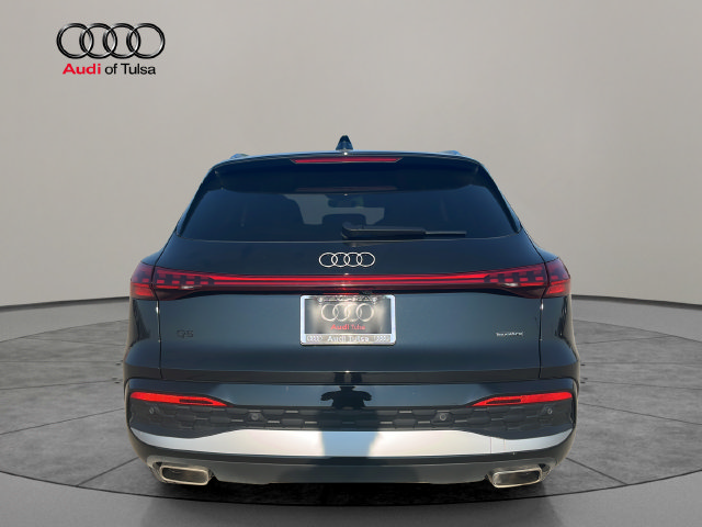 Used 2025 Audi Q5 Premium Plus w/ Premium Plus AWD/4WD image 4