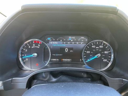Certified 2017 Ford F250 Lariat w/ Lariat Ultimate Package AWD/4WD image 5