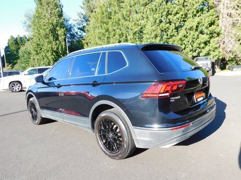 Used 2019 Volkswagen Tiguan SEL w/ 3rd Row Seat Package AWD/4WD image 3