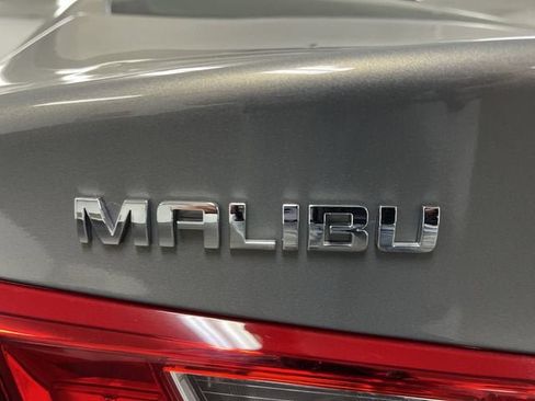 Certified 2018 Chevrolet Malibu LT w/ Leather Package FWD image 31