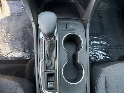 Used 2022 Chevrolet Equinox LT w/ Driver Convenience Package FWD image 24