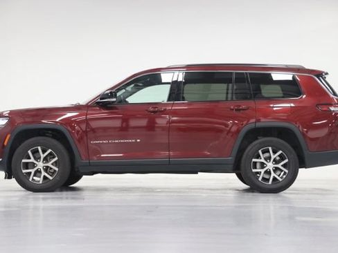 Used 2024 Jeep Grand Cherokee L Limited w/ Luxury Tech Group II AWD/4WD image 8