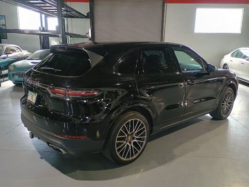 Used 2019 Porsche Cayenne AWD/4WD image 7